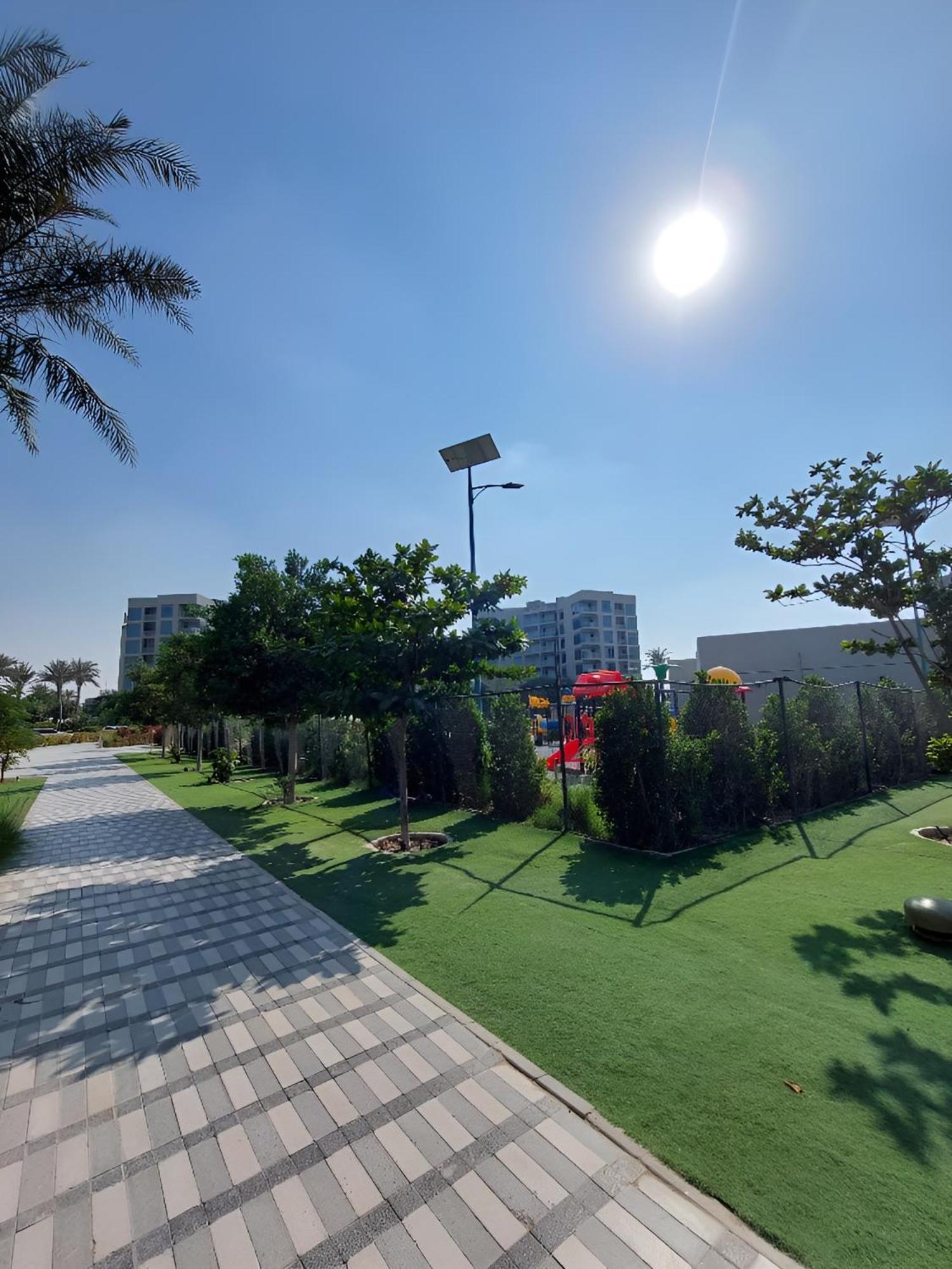 Budget-Friendly 2Bd Near Expo With A Huge Pool ดูไบ ภายนอก รูปภาพ